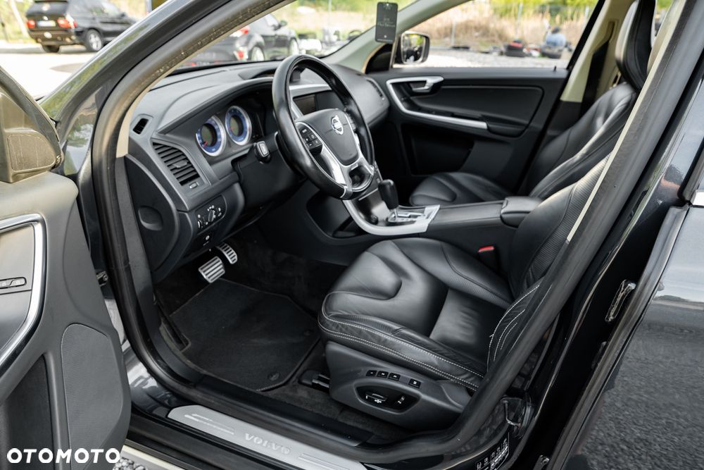 Volvo XC 60 2.0T Powershift RDesign - 16