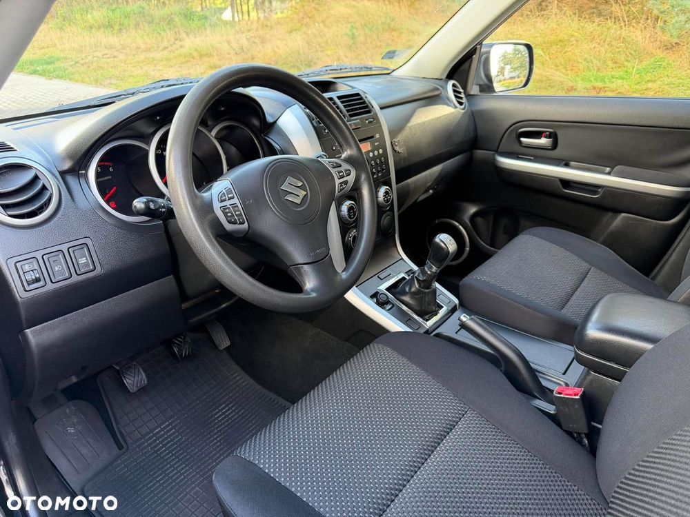 Suzuki Grand Vitara 1.9 DDiS Comfort - 11