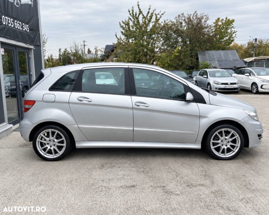 Mercedes-Benz B 180 - 5