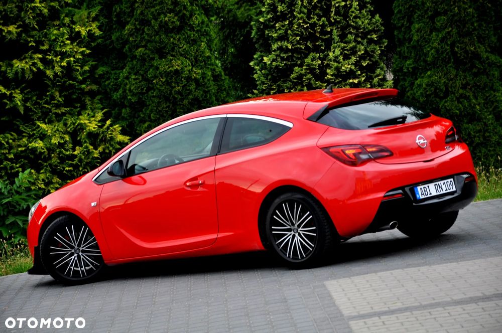 Opel Astra 1.6 Turbo Edition - 22