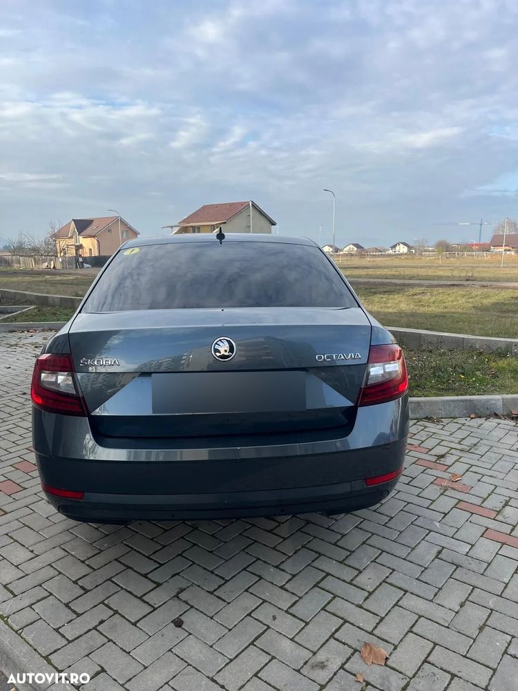 Skoda Octavia - 2