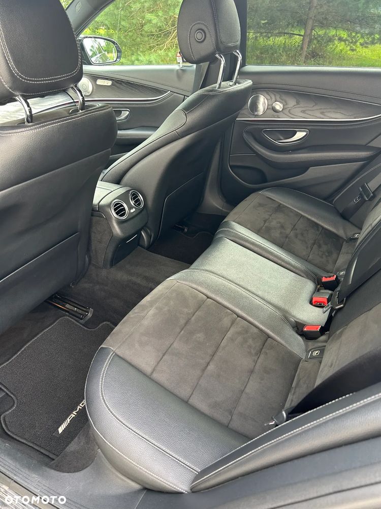 Mercedes-Benz Klasa E 220 d 4-Matic 9G-TRONIC - 12