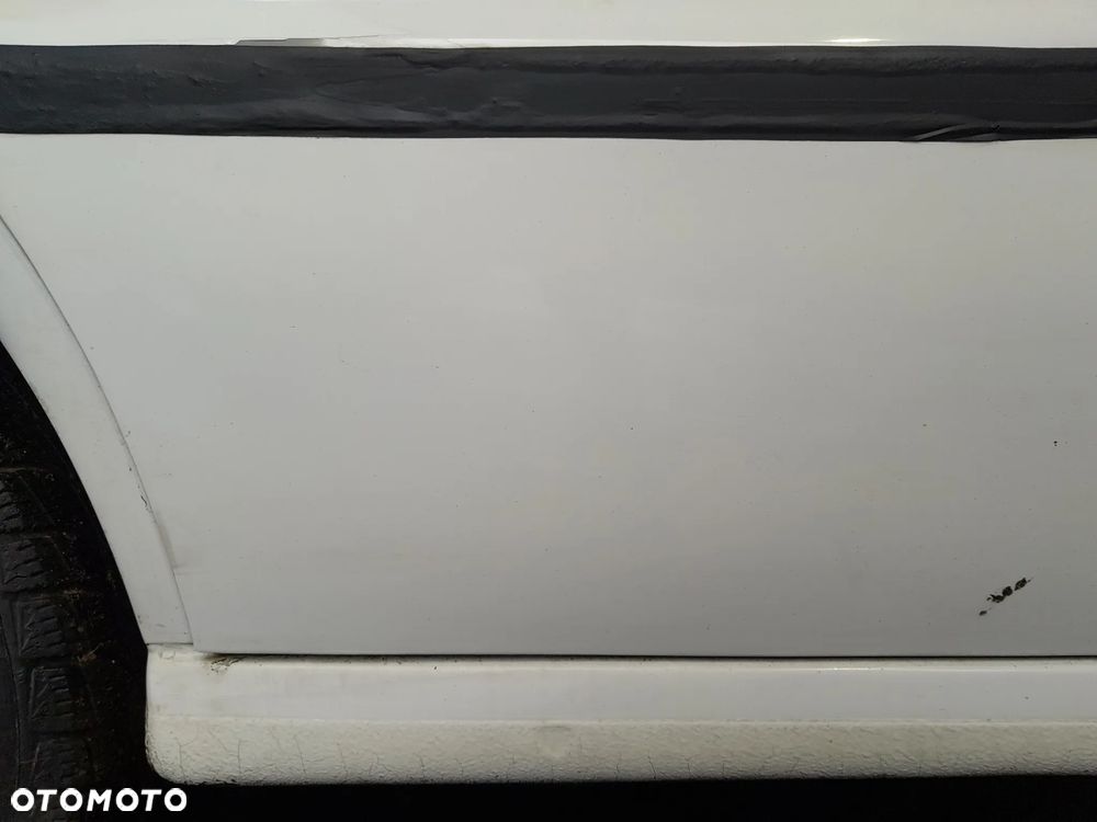 VW POLO 6N DRZWI PRAWE TYLNE PRAWY TYŁ KOLOR: LB9B - 6
