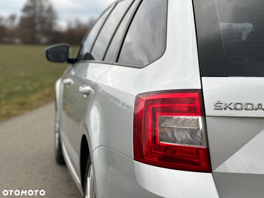 Skoda Octavia 1.6 TDI Elegance DSG - 10