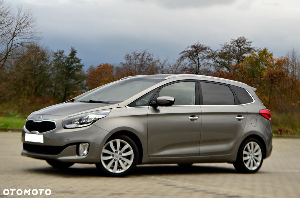 Kia Carens 1.7 CRDi L 7os - 3