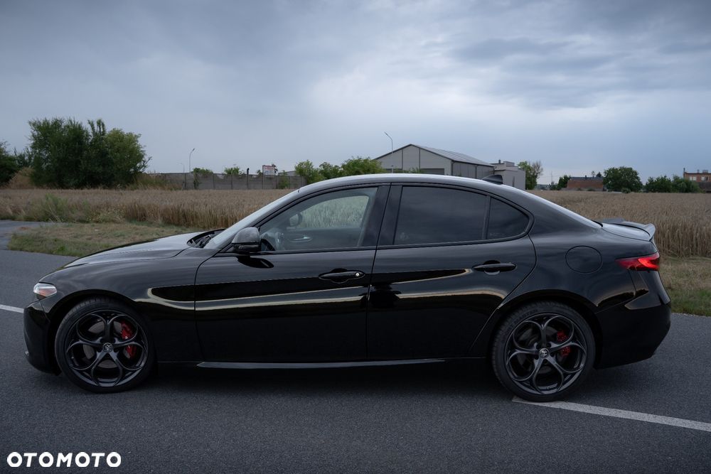 Alfa Romeo Giulia 2.0 Turbo 16V AT8 Veloce Ti - 4