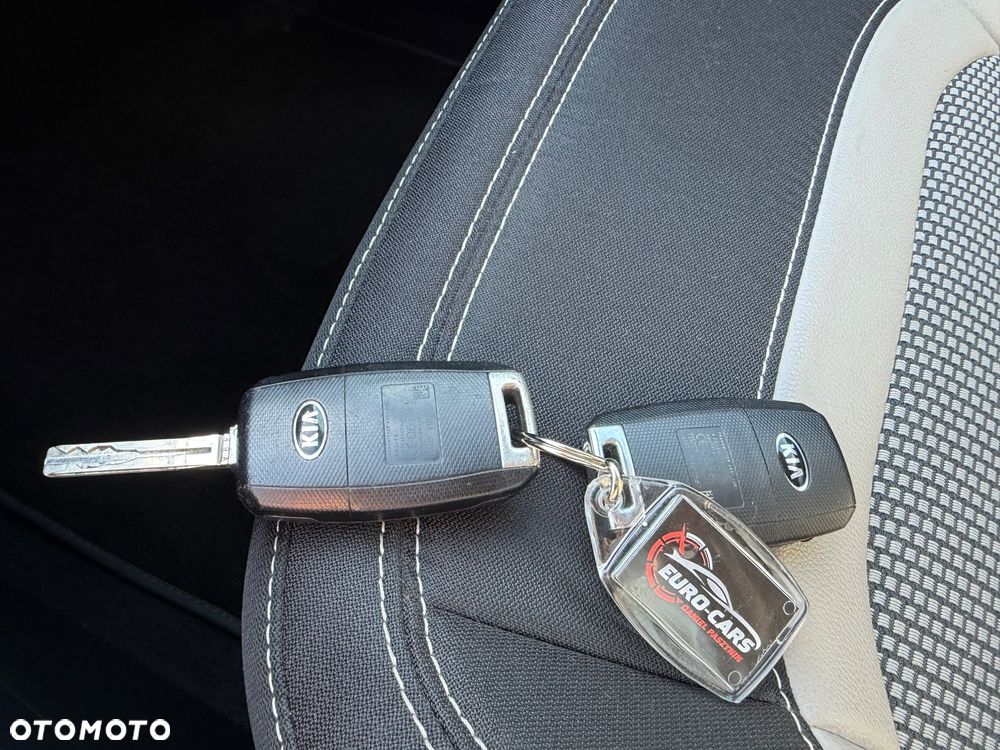 Kia Ceed 1.4 CVVT Dream Team Edition - 16