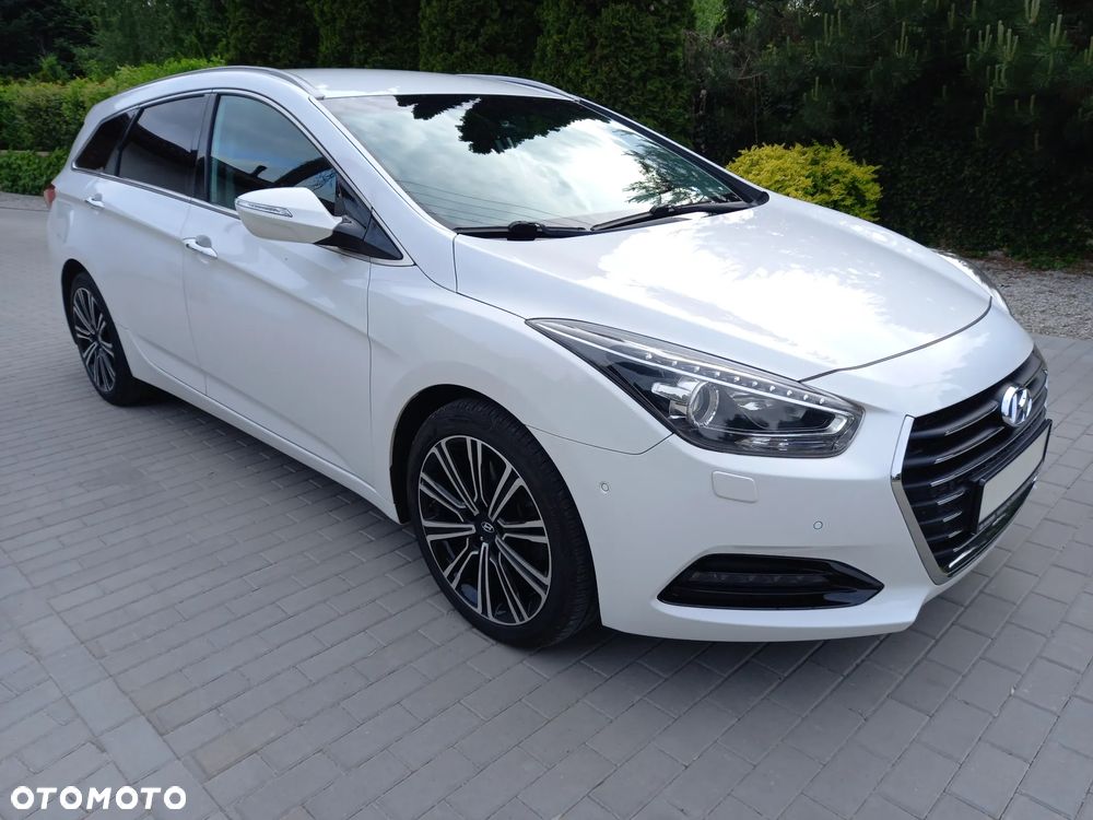 Hyundai i40 Kombi 2.0 Premium - 1