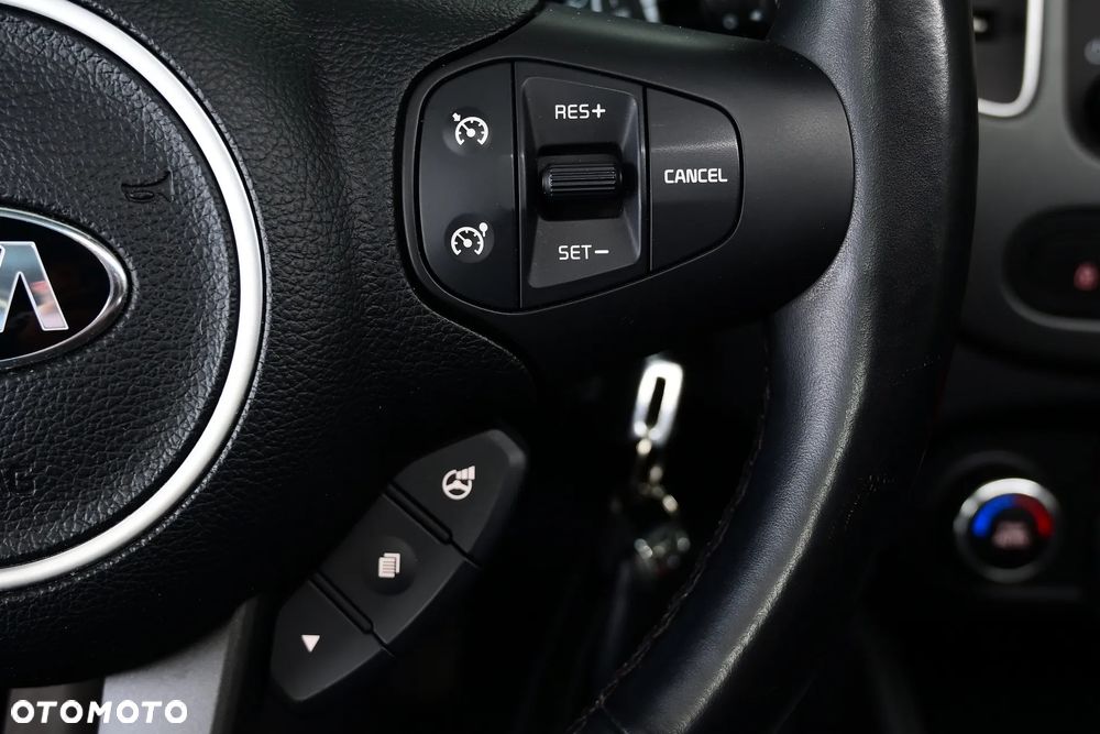 Kia Carens 1.6 GDI Business Line 7os EU6 - 25