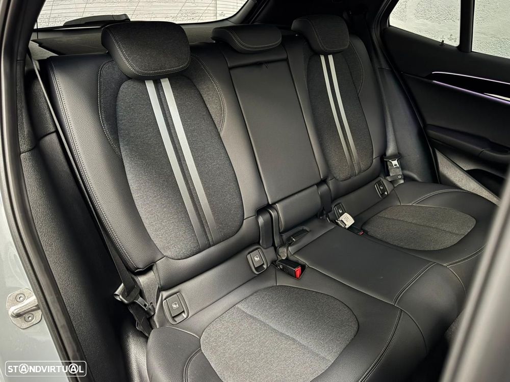 BMW X2 25 e xDrive Pack M - 40