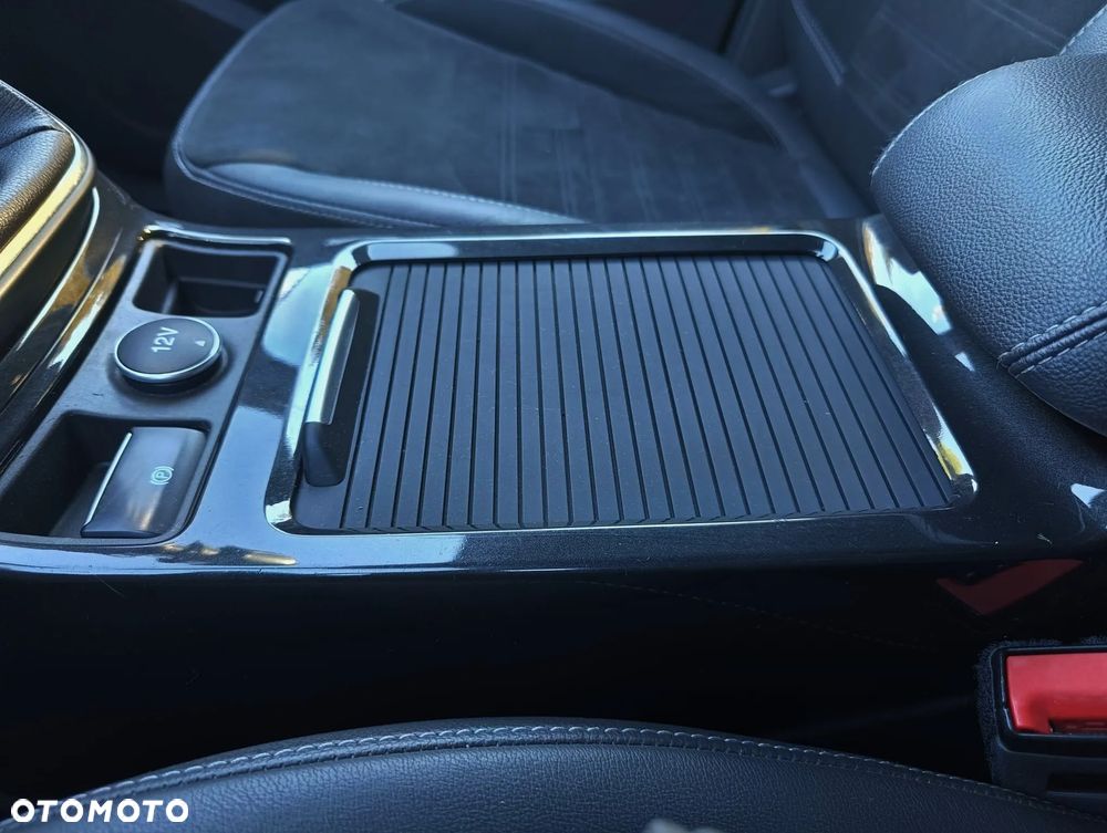 Ford Kuga 2.0 TDCi 2x4 Titanium - 18