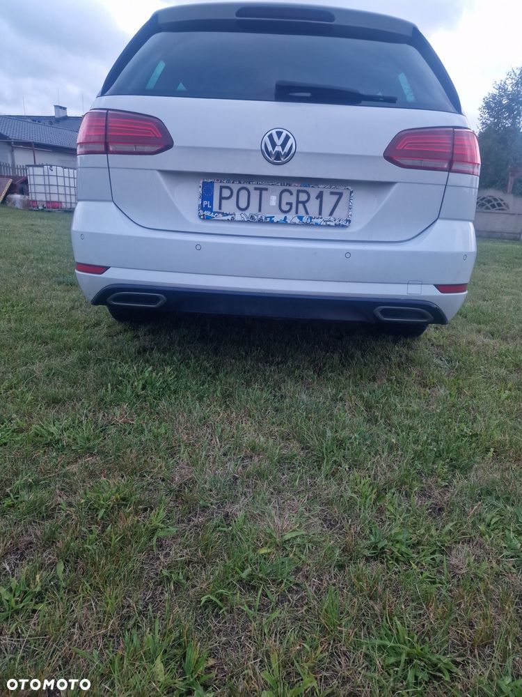 Volkswagen Golf - 6