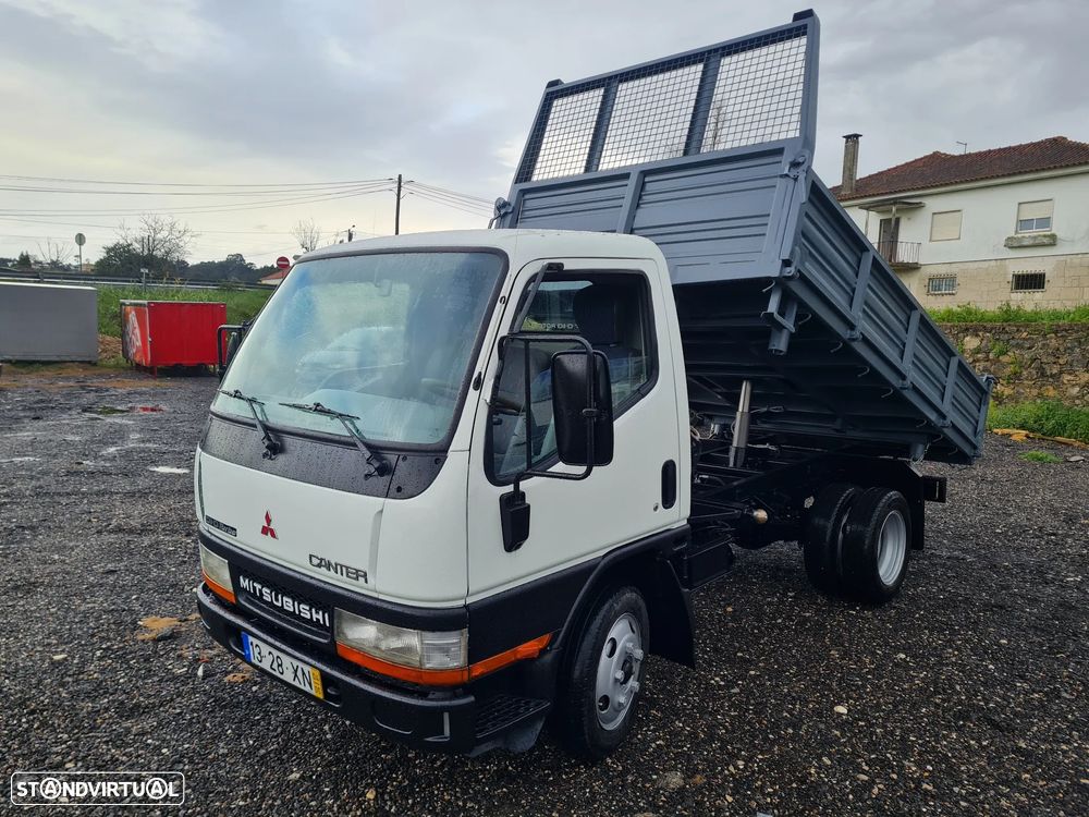 Mitsubishi Canter Tribasculante 3.0cc / 125kw