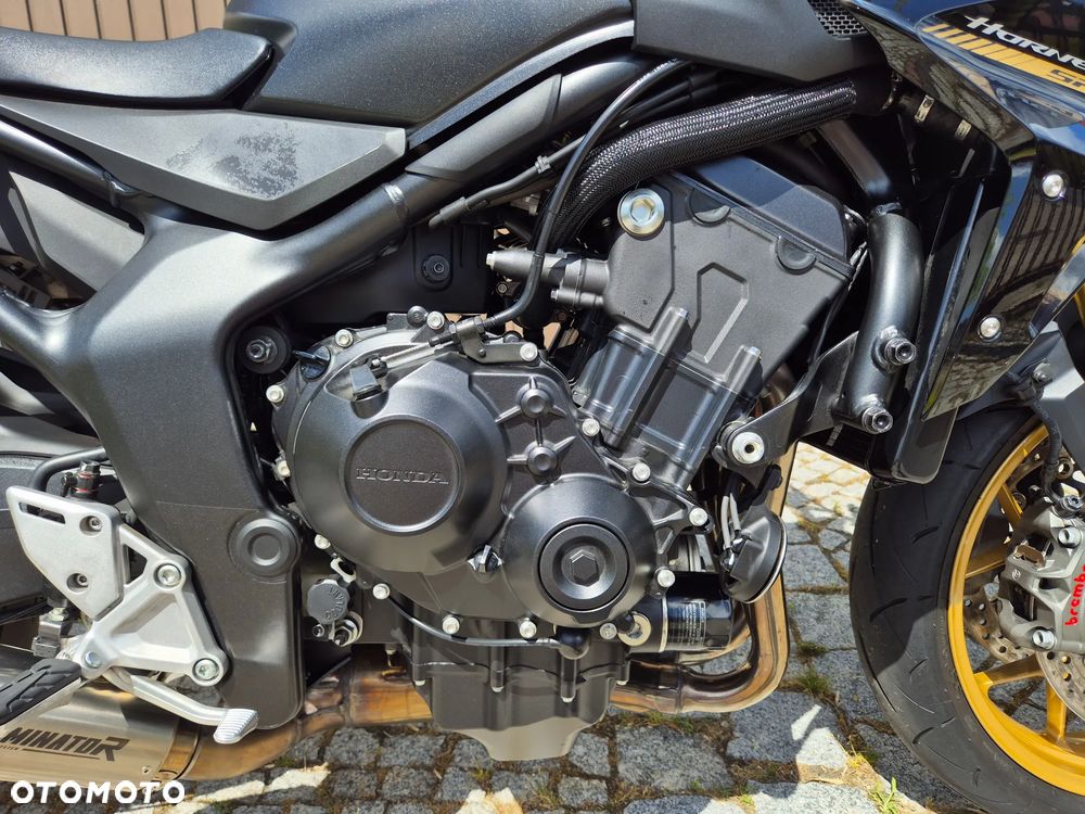 Honda CB - 16