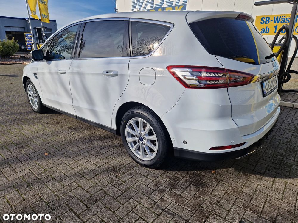 Ford S-Max - 8