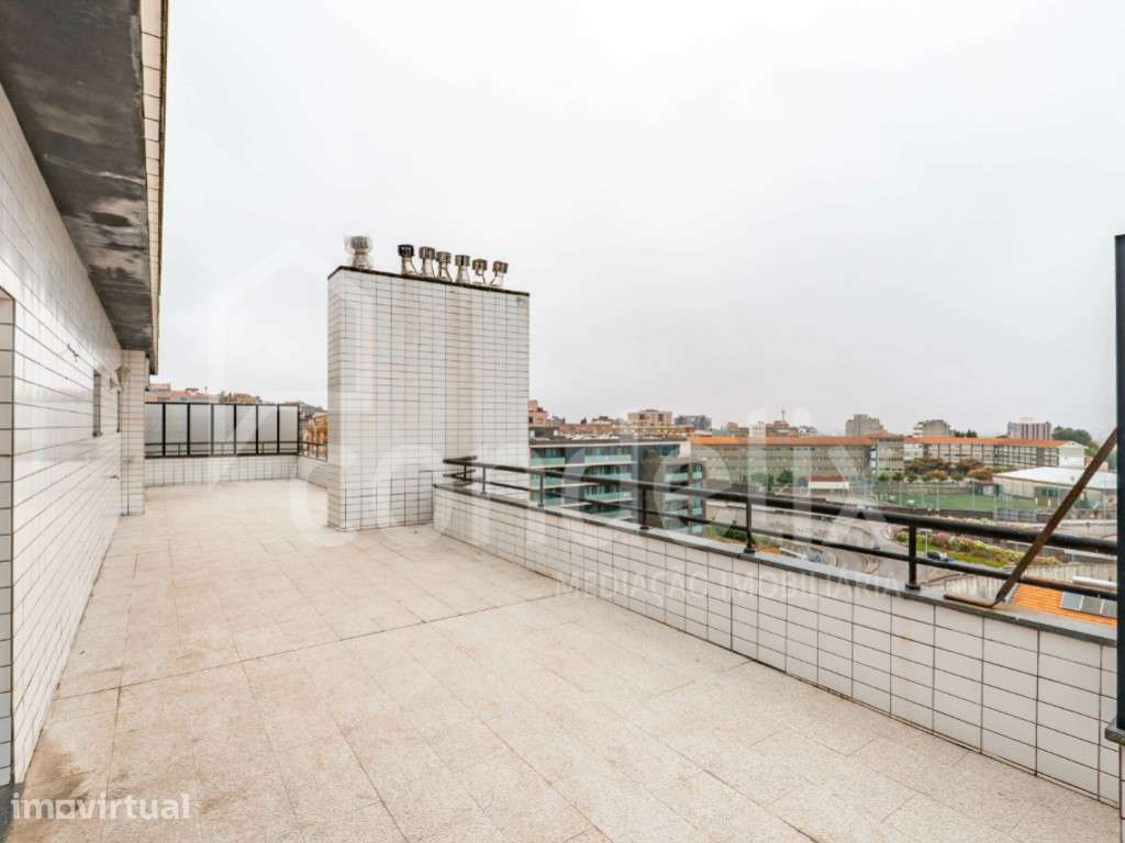 T4 exclusivo com 70 m² de terraço, no centro de Vila Nova de Gaia - View 5