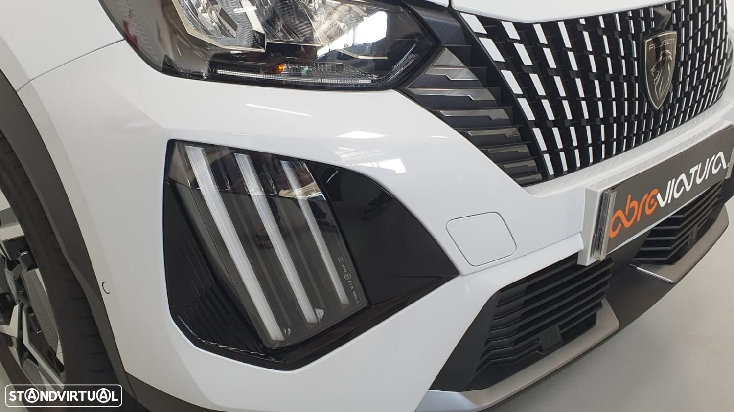 Peugeot 2008 1.2 PureTech Allure - 10
