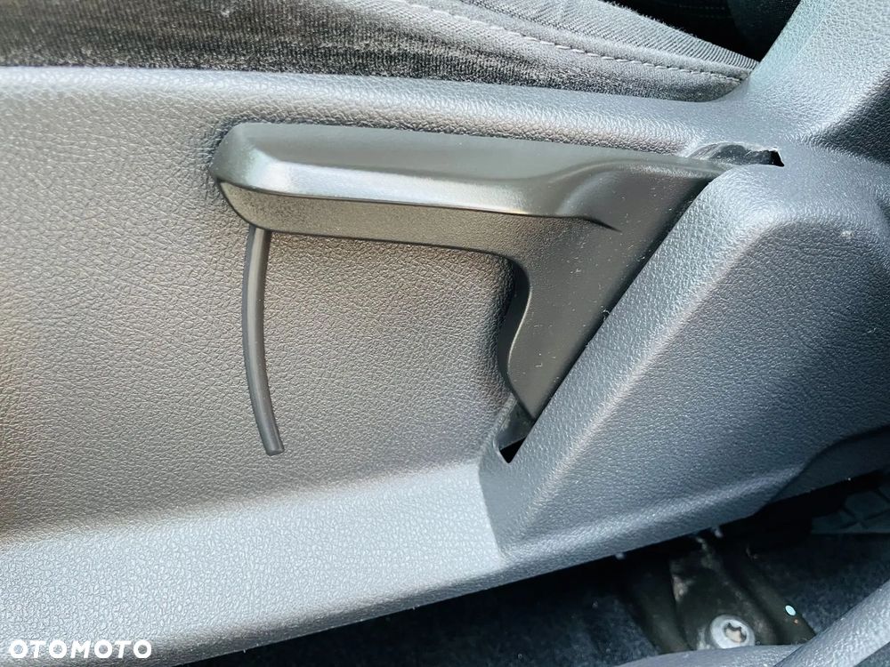Ford Focus 1.6 SYNC Edition - 36