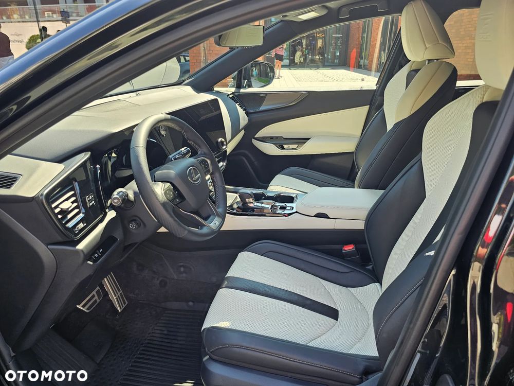 Lexus NX 350h F Sport AWD - 13