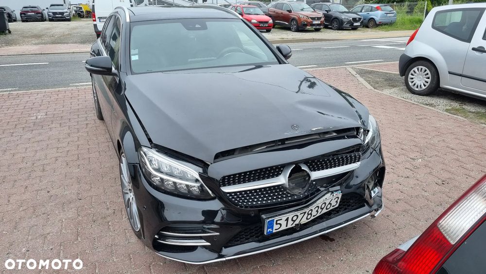 Mercedes-Benz Klasa C 300 9G-TRONIC AMG Line - 15