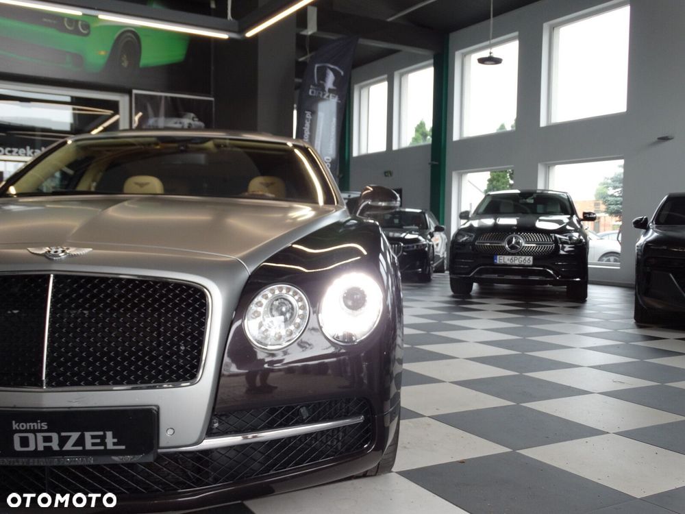 Bentley Flying Spur - 33