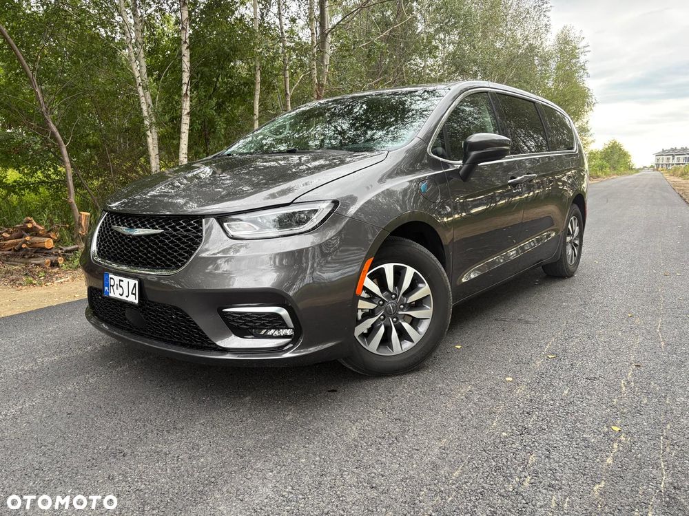 Chrysler Pacifica - 7