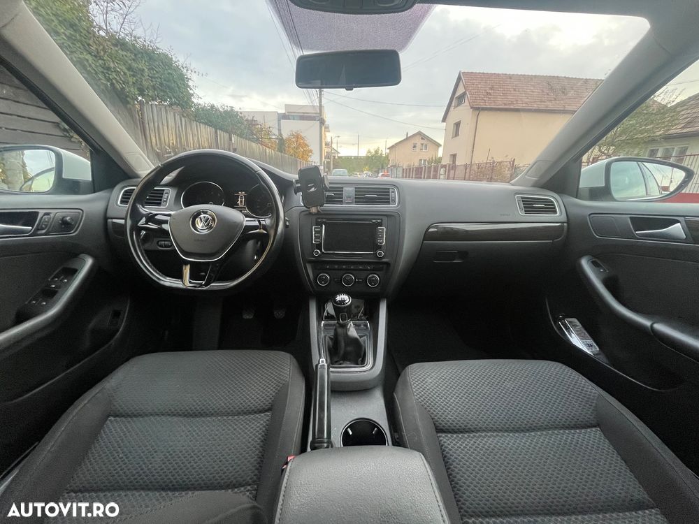 Volkswagen Jetta 1.2 TSI BlueMotion Technology - 6