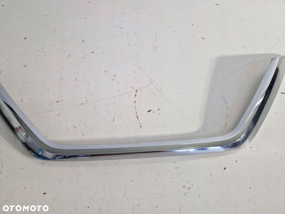 chrom atrapy chłodnicy grill nissan leaf ii ze1 eu - 4