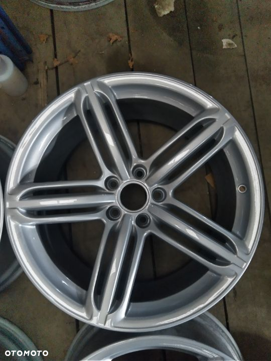 Felgi aluminiowe Audi OE 8T0601025DD 8AU 8T0601025CB 1H7 9.0" x 19" 5x112 ET 33 - 3
