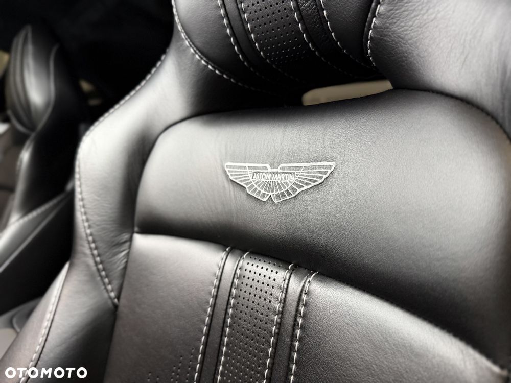 Aston Martin Vantage - 26