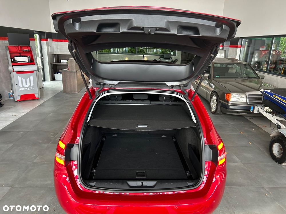 Peugeot 308 1.2 PureTech Active Pack S&S - 24