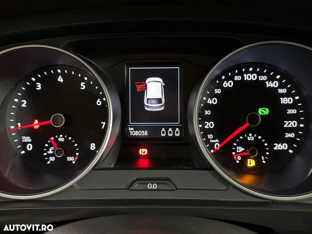 Volkswagen Tiguan - 11