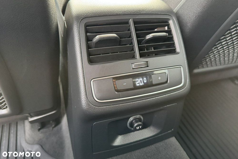 Audi A4 Limousine - 19