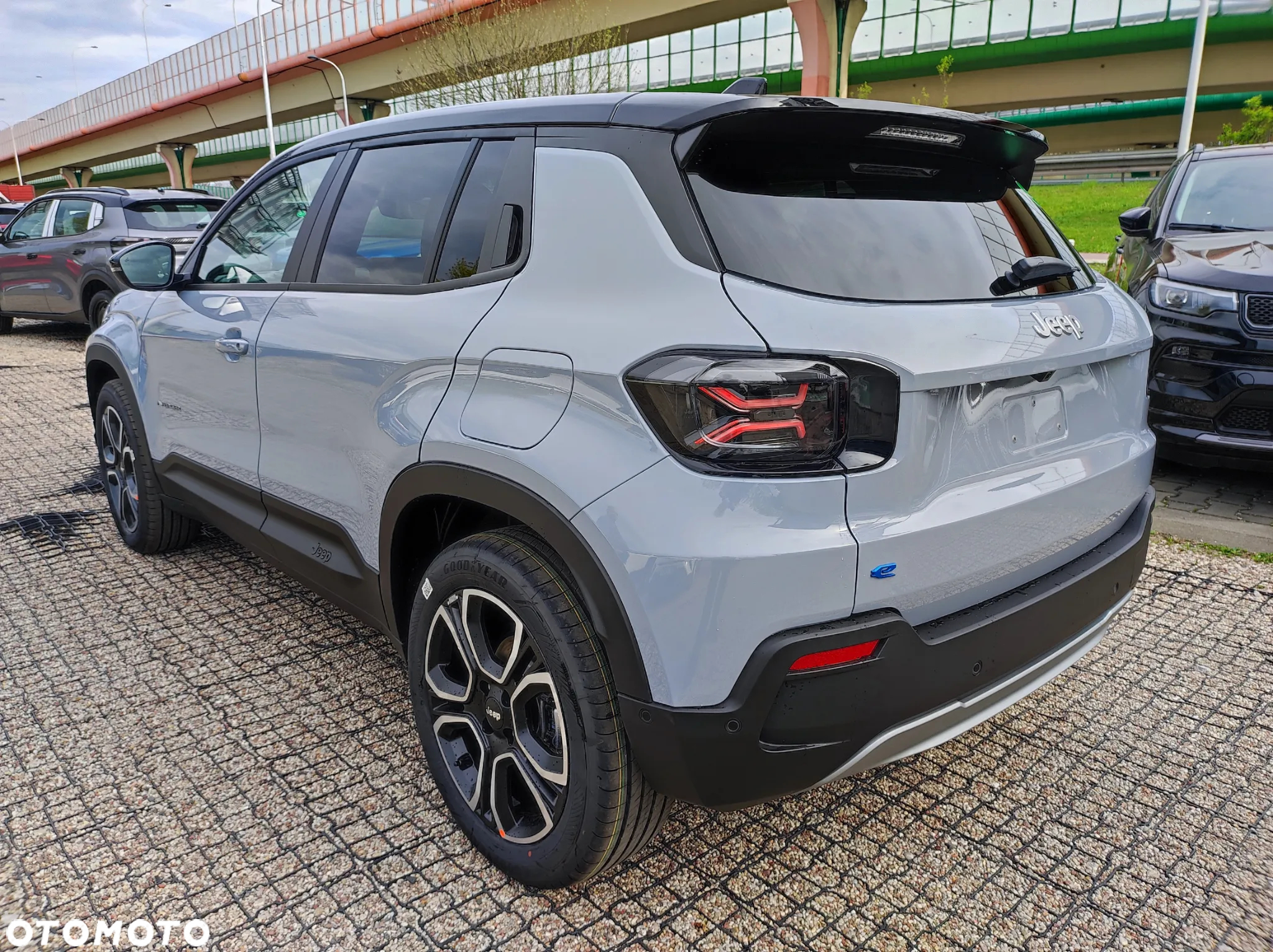 Jeep Avenger 54kWh Summit - 8