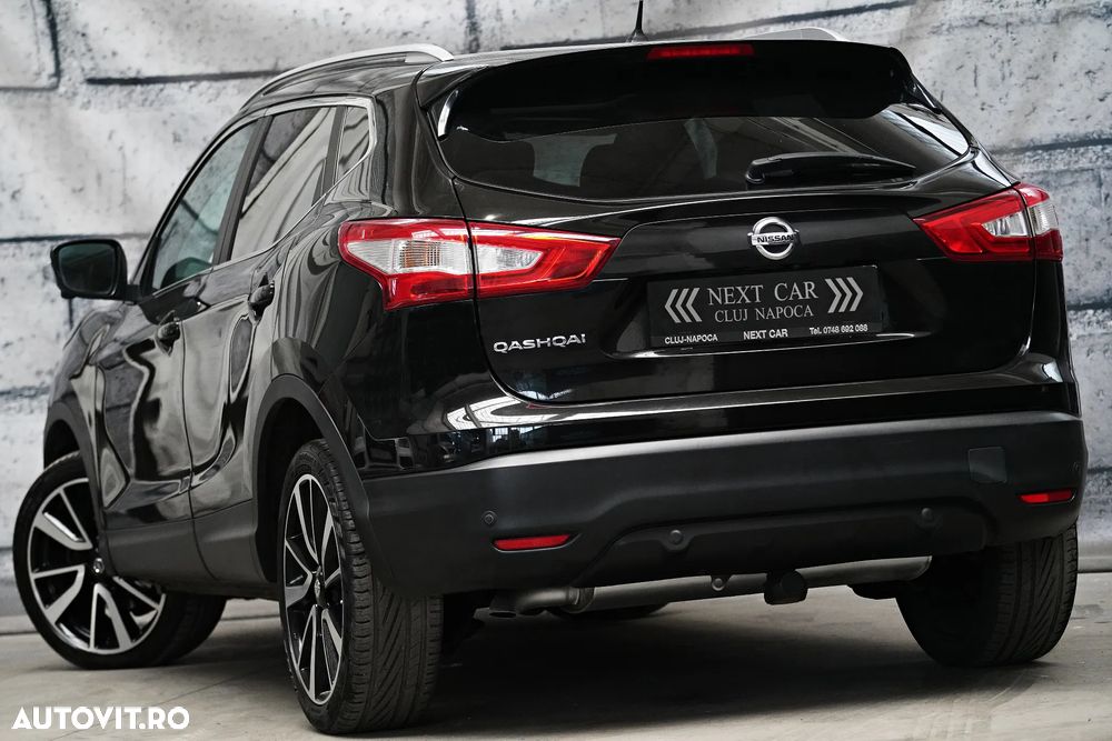 Nissan Qashqai 1.6 DCI Xtronic TEKNA+ - 3