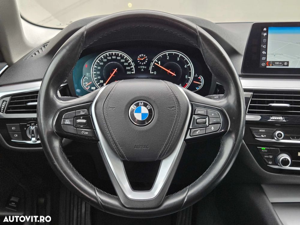 BMW Seria 5 520d xDrive Touring Aut. - 8