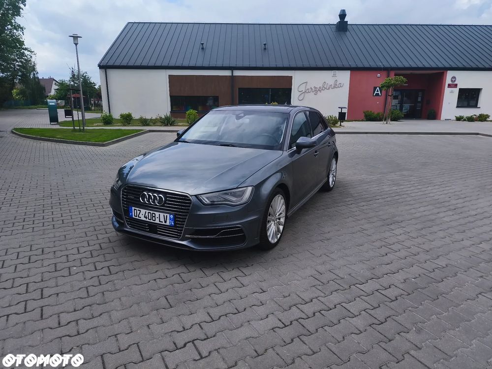Audi A3 Sportback - 2