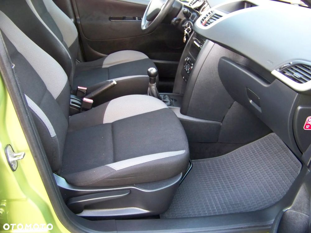 Peugeot 207 1.4 Trendy - 20