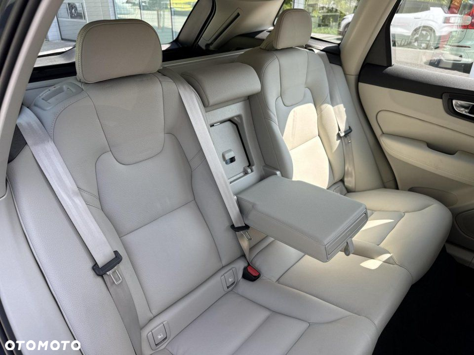 Volvo XC 60 - 12