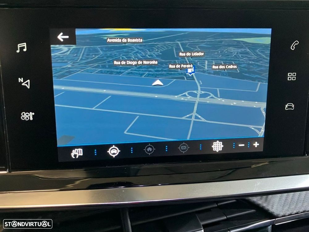 Peugeot 2008 1.2 PureTech Allure - 12