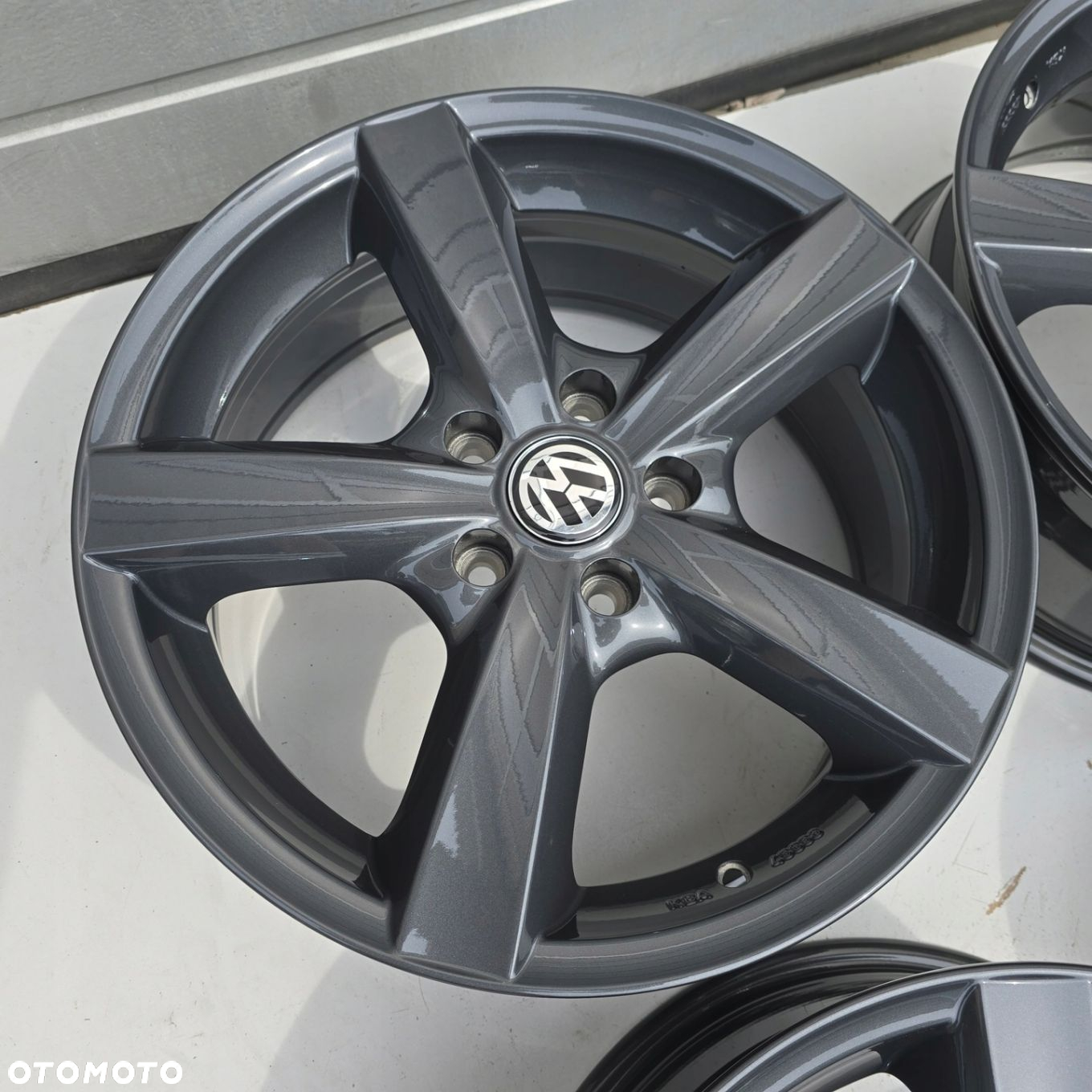 VW PASSAT B7 B8 CC TIGUAN II I T-ROC SHARAN GOLF VI VII CADDY 5x112 17 4X - 4