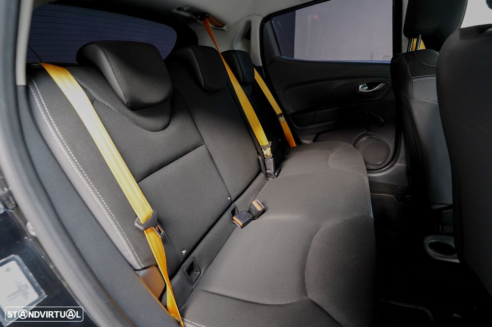 Renault Clio 1.2 16V 75 Dynamique - 18