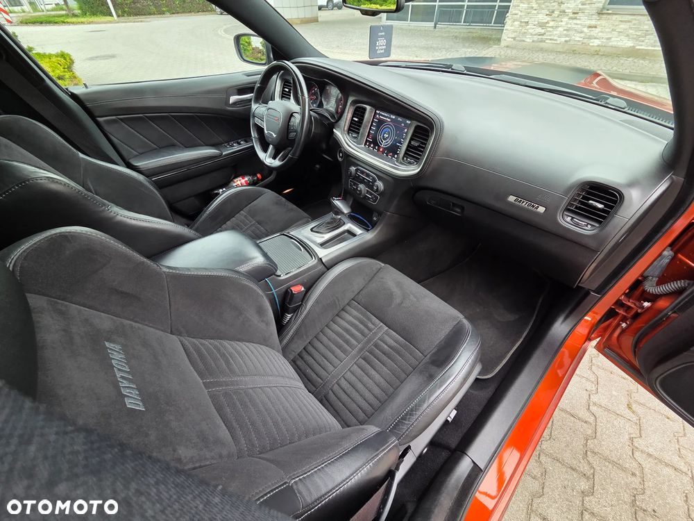 Dodge Charger 5.7 R/T Daytona - 34