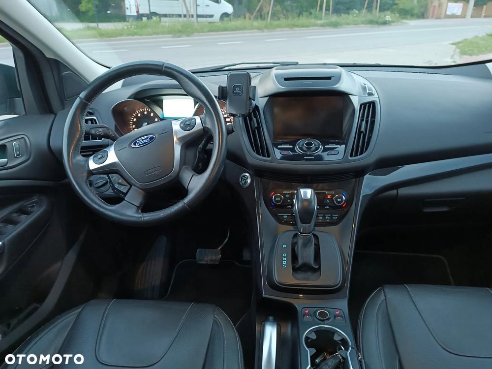 Ford Kuga - 11