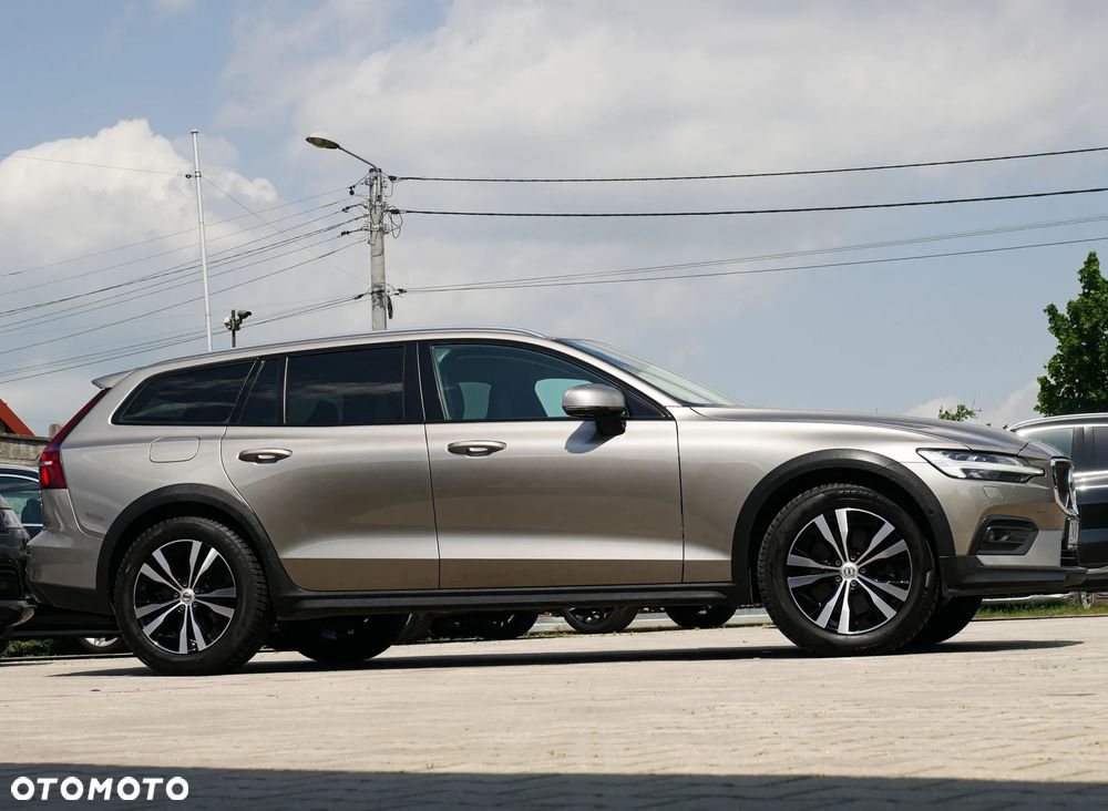 Volvo V60 Cross Country D4 AWD Geartronic Pro - 37