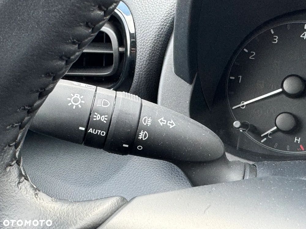 Toyota Yaris 1.0 Comfort - 21