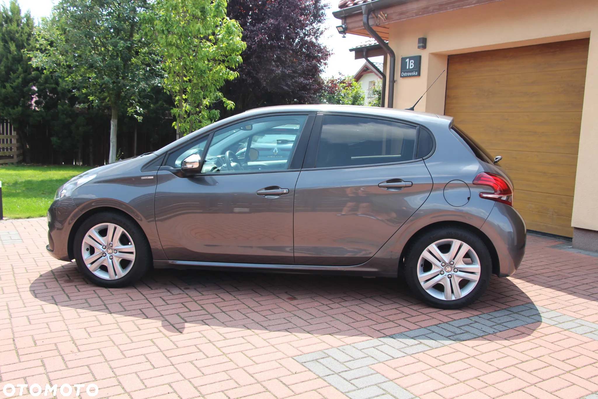 Peugeot 208 1.2 PureTech Style - 4