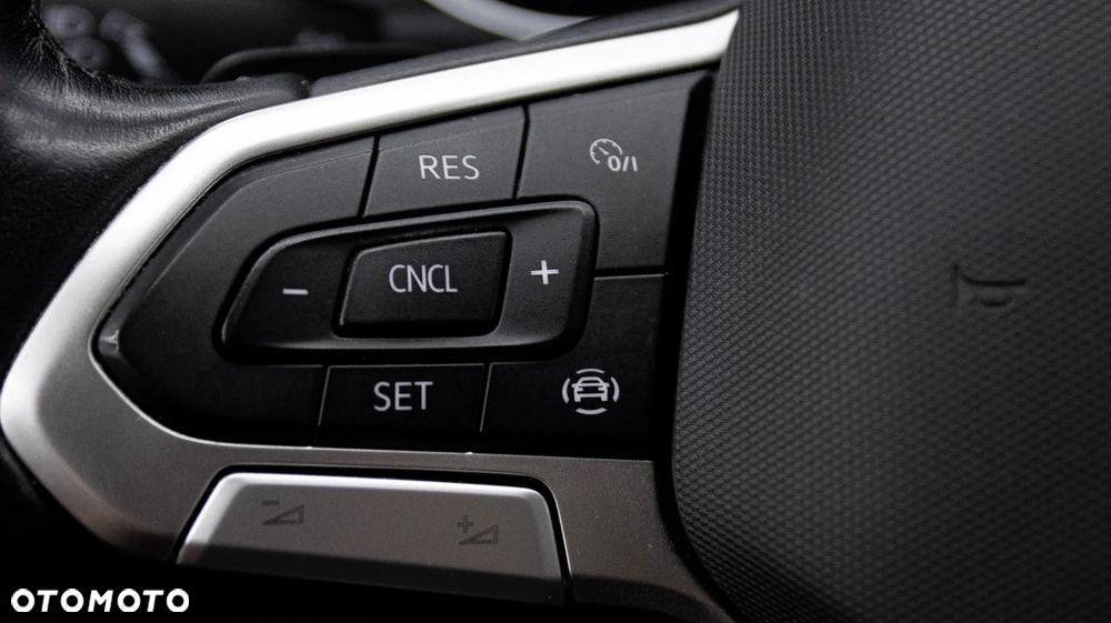 Volkswagen Passat Variant 1.5 TSI EVO Essence DSG - 19