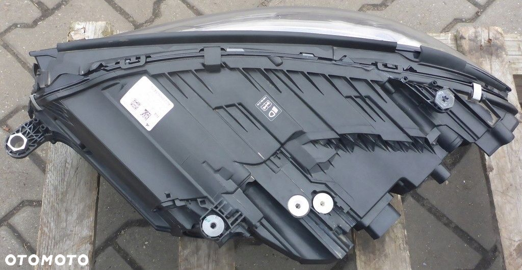 Mercedes C W223 Reflektor Prawy A2239063405 - 4
