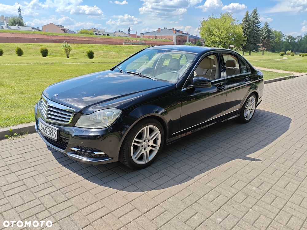 Mercedes-Benz Klasa C 300 4Matic 7G-TRONIC - 11